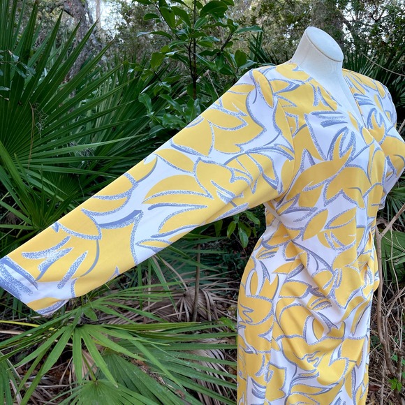 Vintage 90s Wrap Dress Yellow White Oversized Floral Print Lady Carol Size M L - Picture 2 of 13